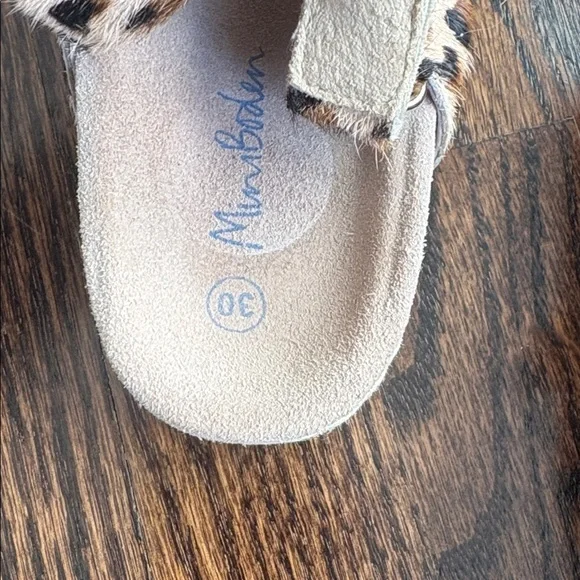 Mini Boden Kids Leopard Sandals Size 30 - Picture 5 of 5